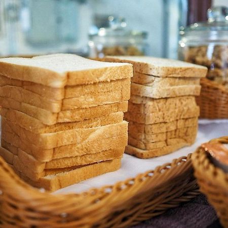 Отель Hp House Cafe' Чиангмай Экстерьер фото